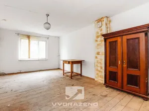 Prodej rodinného domu, Černov, 242 m2