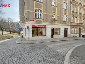 Pronájem obchodního prostoru, Karlovy Vary, Hynaisova, 42 m2