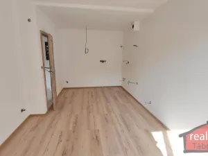 Prodej bytu 2+kk, Nupaky, Nupacká, 42 m2