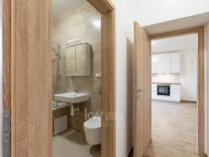 Pronájem bytu 2+kk, Praha - Chodov, Zakouřilova, 36 m2