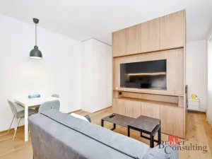 Pronájem bytu 1+kk, Praha - Nusle, Vrtbova, 36 m2