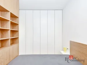 Pronájem bytu 1+kk, Praha - Nusle, Vrtbova, 36 m2