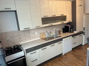 Prodej bytu 3+kk, Stará Paka, U Továrny, 86 m2