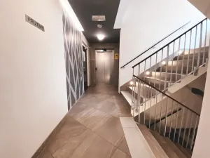 Pronájem bytu 2+kk, Praha - Smíchov, Mozartova, 52 m2