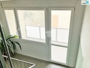 Pronájem bytu 2+kk, Plzeň - Bolevec, Komenského, 36 m2