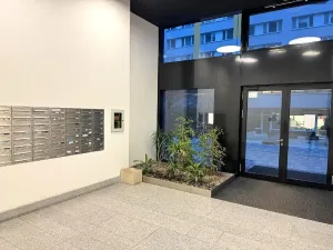 Pronájem bytu 1+kk, Praha - Malešice, Počernická, 34 m2