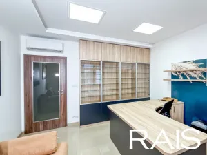 Prodej kanceláře, Hodonín, Muchova, 235 m2