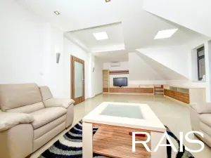 Prodej kanceláře, Hodonín, Muchova, 235 m2