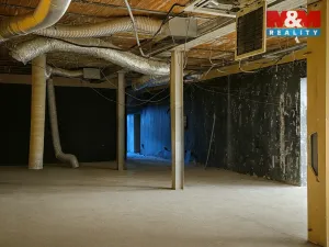 Pronájem obchodního prostoru, Pardubice - Zelené Předměstí, třída Míru, 390 m2