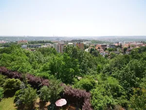 Pronájem bytu 5+kk, Praha - Libeň, Nad Okrouhlíkem, 186 m2