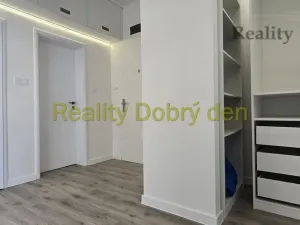 Pronájem bytu 2+1, Opava, Sadová, 70 m2