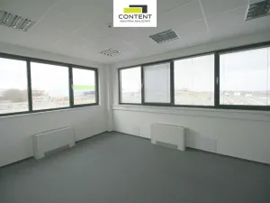 Pronájem výrobních prostor, Lovosice, 6563 m2