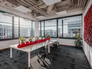 Pronájem kanceláře, Praha, Siemensova, 734 m2