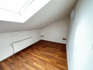 Pronájem bytu 2+1, Hřebeč, V háji, 50 m2