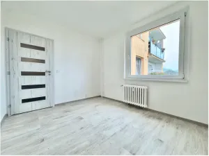 Pronájem bytu 4+1, Ústí nad Labem - Krásné Březno, V Oblouku, 81 m2