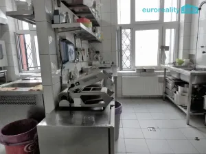 Pronájem restaurace, Praha - Dubeč, Městská, 322 m2