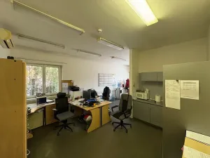 Pronájem výrobních prostor, Praha - Horní Počernice, Náchodská, 600 m2