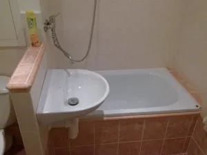 Pronájem bytu 1+kk, Pardubice, Valčíkova, 30 m2