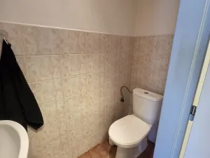 Pronájem obchodního prostoru, Zdice, Husova, 38 m2