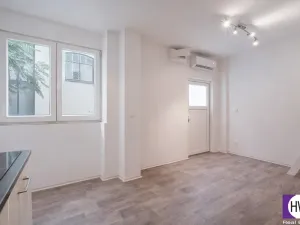 Prodej bytu 1+kk, Praha, Husitská, 30 m2