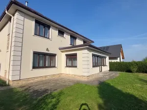 Prodej vily, Svárov, 326 m2