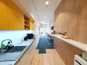 Pronájem kanceláře, Praha - Michle, Nuselská, 216 m2