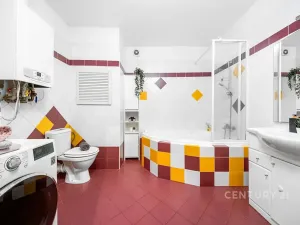 Prodej bytu 2+kk, Praha - Hlubočepy, Výhledová, 63 m2