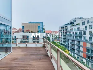 Pronájem garáže, Praha - Vinohrady, Korunní, 10 m2