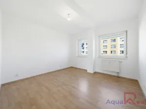 Prodej bytu 3+kk, Karlovy Vary, Okružní, 84 m2