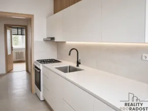 Prodej bytu 4+1, Hustopeče, U Větrolamu, 88 m2