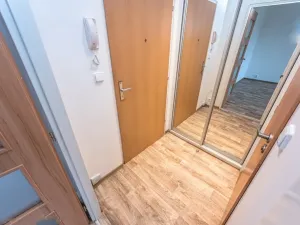 Pronájem bytu 1+kk, Praha - Střížkov, Rumburská, 36 m2