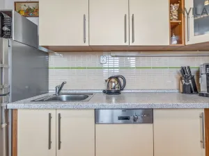 Prodej bytu 3+1, Praha - Lhotka, Mezilesní, 64 m2