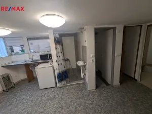 Pronájem bytu 1+kk, Zlín, Pančava, 30 m2