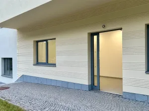 Pronájem obchodního prostoru, Františkovy Lázně, Nádražní, 27 m2