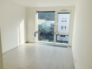 Pronájem bytu 2+kk, Praha, Křižíkova, 63 m2