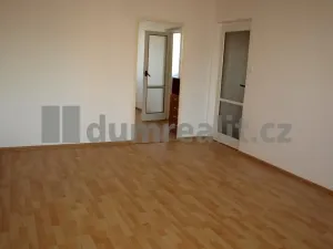 Pronájem bytu 2+1, Praha - Malešice, Skřivanská, 56 m2