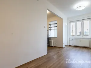 Pronájem bytu 2+1, Praha - Holešovice, Strojnická, 93 m2