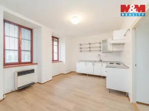 Pronájem bytu 2+1, Náměšť nad Oslavou, Zámek, 61 m2