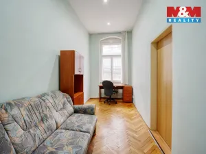 Prodej bytu 3+kk, Karlovy Vary, Zámecký vrch, 72 m2