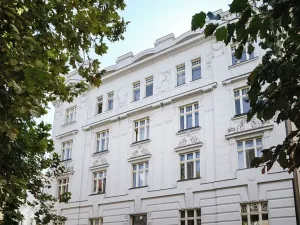 Pronájem bytu 3+1, Praha - Bubeneč, U akademie, 129 m2