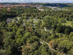 Pronájem bytu 3+1, Praha - Bubeneč, U akademie, 129 m2