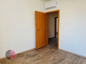 Pronájem rodinného domu, Praha - Uhříněves, Vlárská, 100 m2