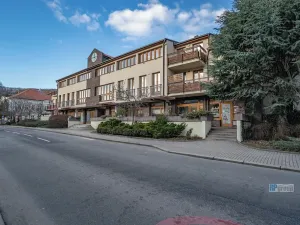 Prodej obchodního prostoru, Praha - Hlubočepy, Hlubočepská, 104 m2