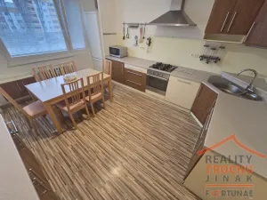 Prodej bytu 2+1, Hradec Králové - Nový Hradec Králové, třída Edvarda Beneše, 81 m2