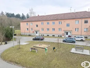 Pronájem bytu 2+1, Chocerady - Komorní Hrádek, 65 m2