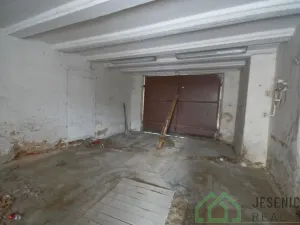 Prodej garáže, Javorník, 17. listopadu, 73 m2