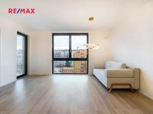 Pronájem bytu 2+kk, Praha - Břevnov, Radimova, 64 m2