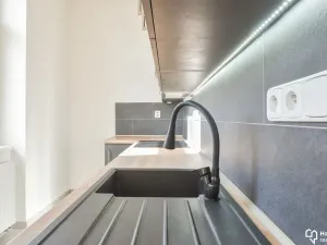 Pronájem bytu 2+kk, Olomouc, Jeremenkova, 48 m2