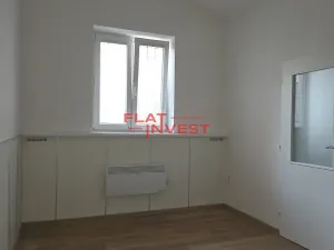 Pronájem bytu 2+kk, Praha - Žižkov, Milíčova, 37 m2