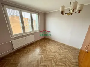 Prodej bytu 3+1, Chomutov, Pod Břízami, 60 m2